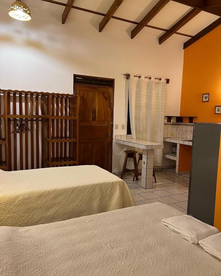 Cabinas El Colibri Каррильо Экстерьер фото
