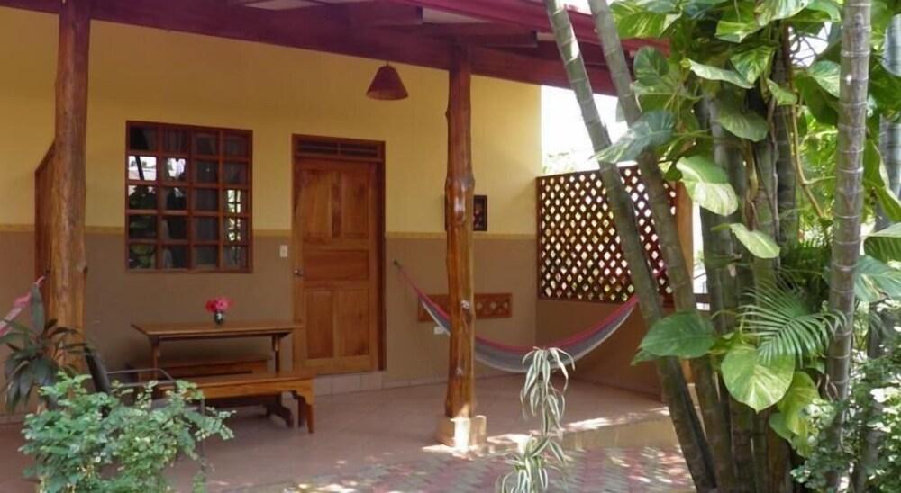 Cabinas El Colibri Каррильо Экстерьер фото
